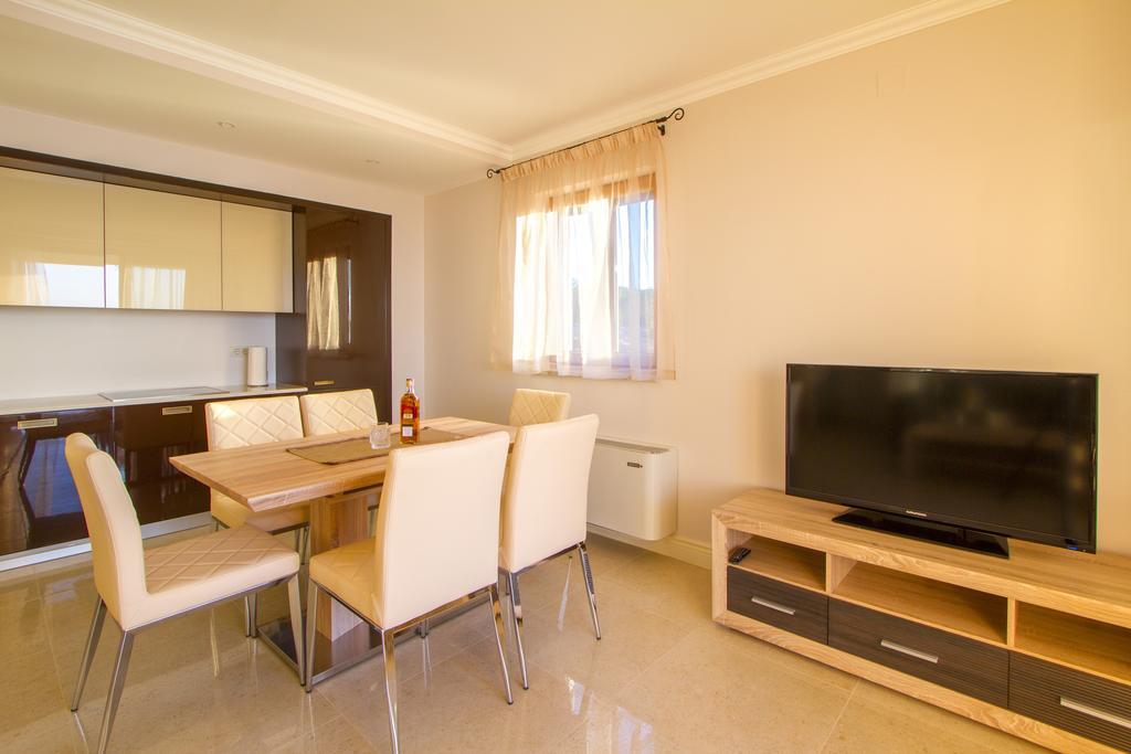 Luxury Apartments Villa Matea Malinska Quarto foto