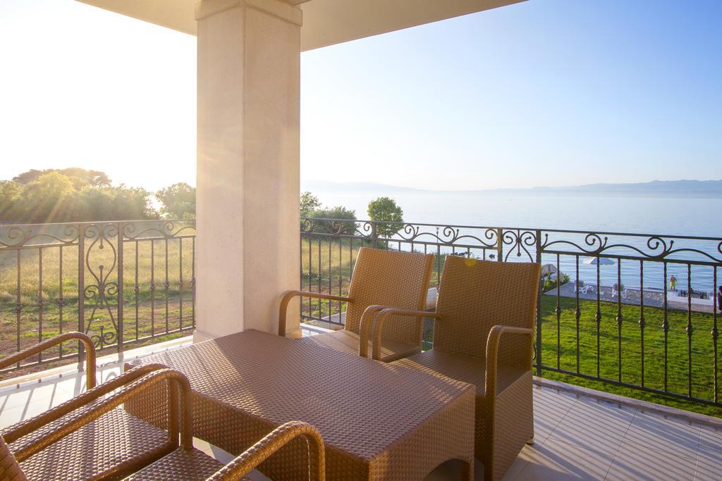 Luxury Apartments Villa Matea Malinska Exterior foto